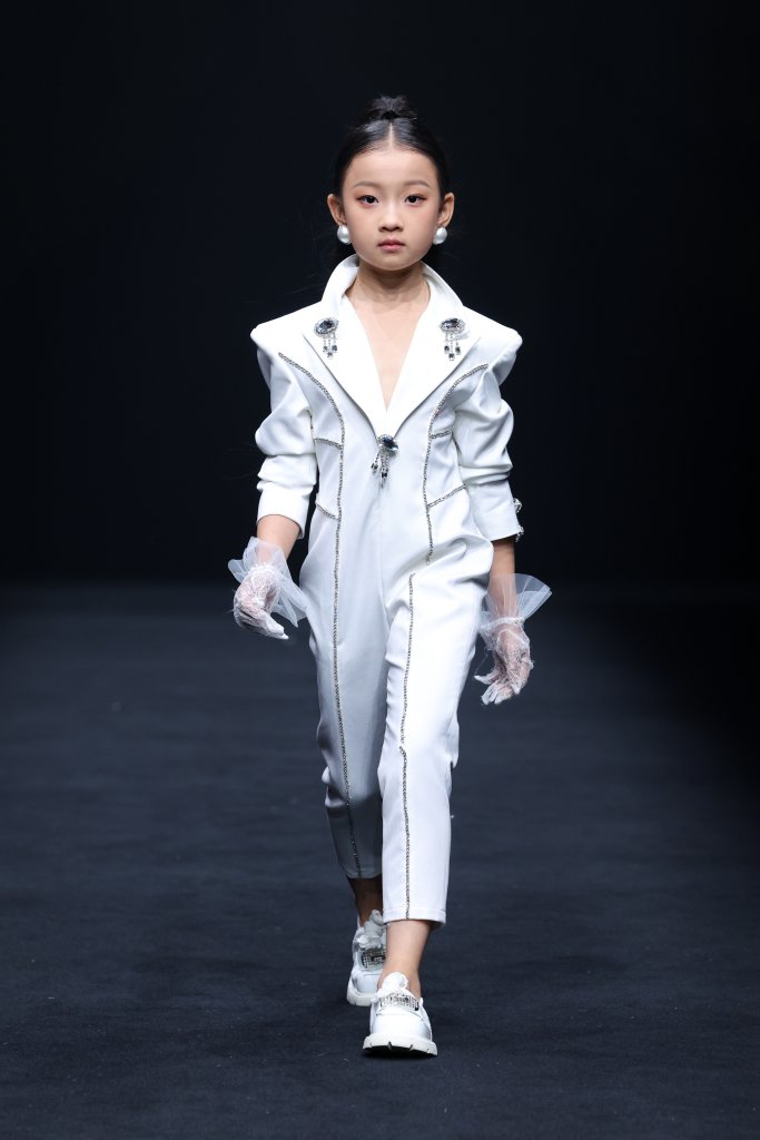 稳稳家 &middot; 姚瑶 2026春夏童装秀 - Beijing Spring 2026