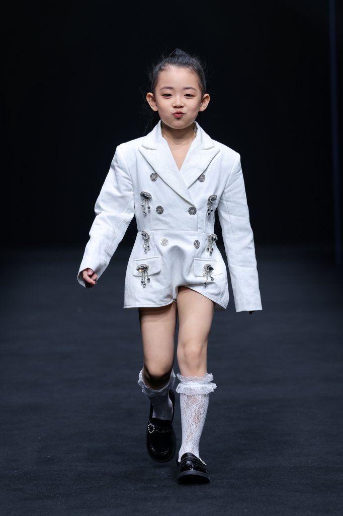 稳稳家 &middot; 姚瑶 2026春夏童装秀 - Beijing Spring 2026