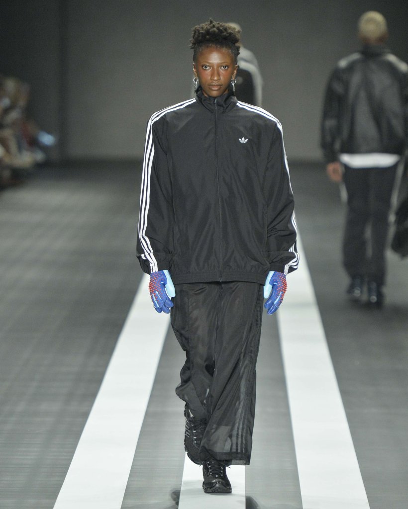 ADIDAS 三叶草 2027春夏高级成衣秀