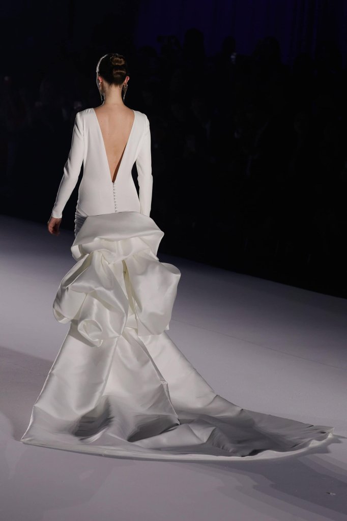 斯蒂芬&middot;罗兰 St&eacute;phane Rolland 2027春夏婚纱礼服秀