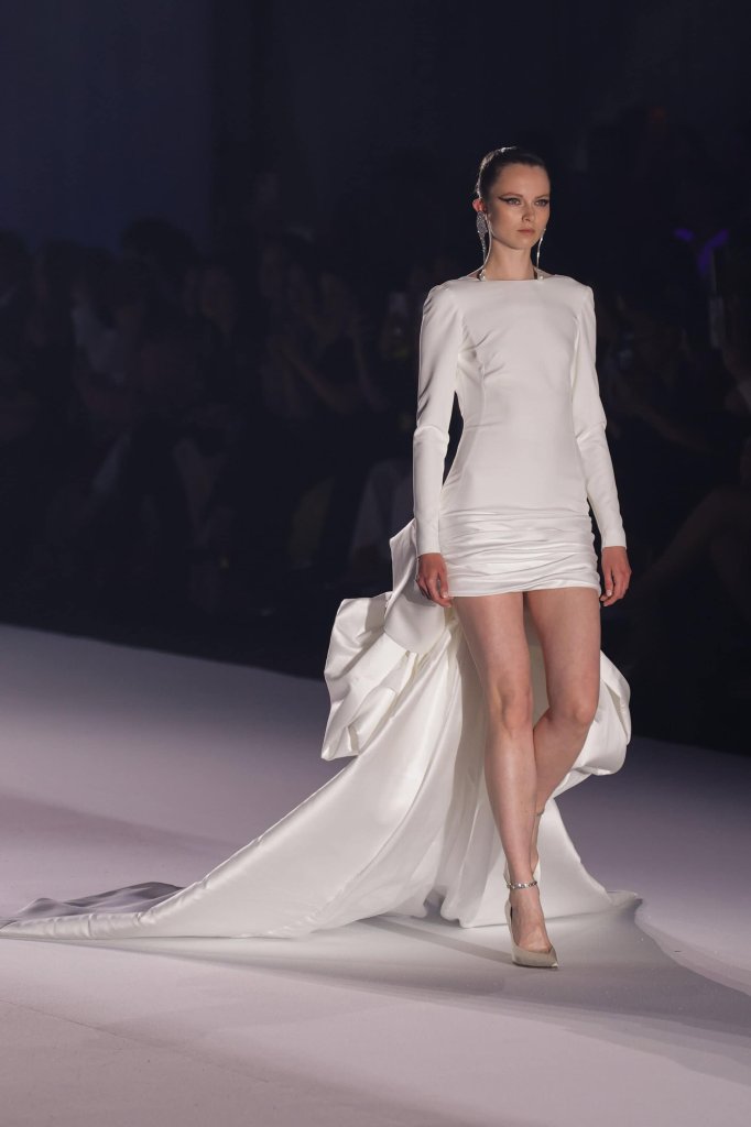 斯蒂芬&middot;罗兰 St&eacute;phane Rolland 2027春夏婚纱礼服秀