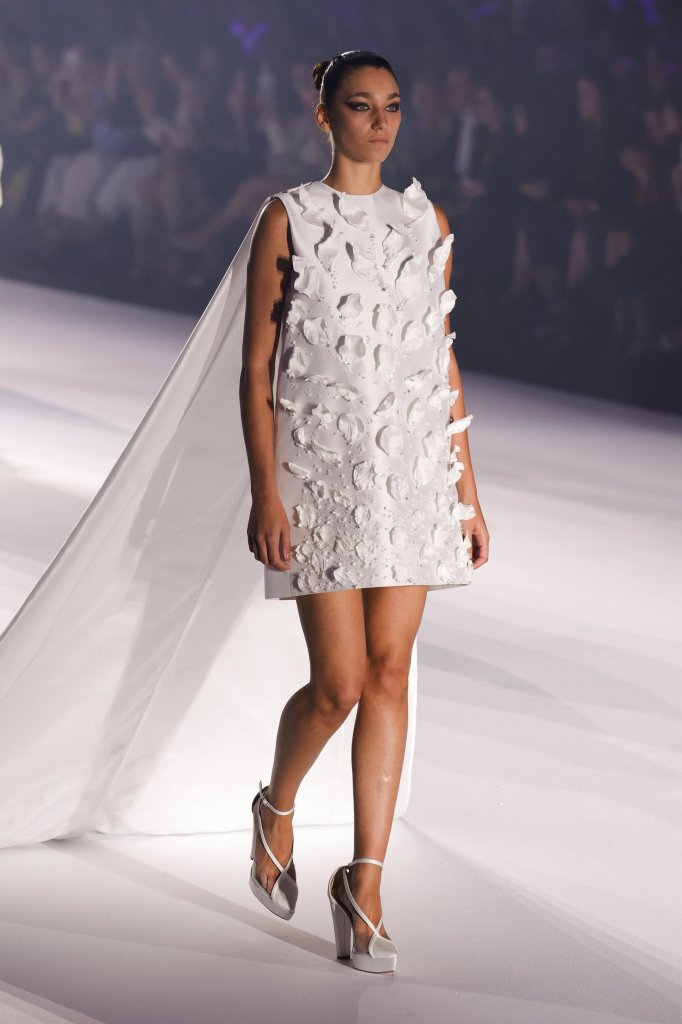 斯蒂芬&middot;罗兰 St&eacute;phane Rolland 2027春夏婚纱礼服秀