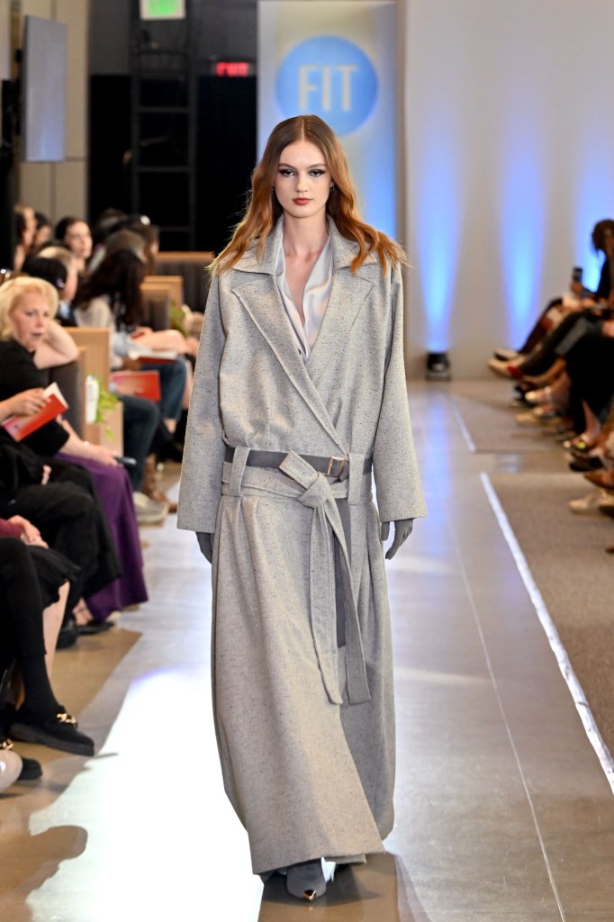 纽约时装学院 Fashion Institute of Technology（FIT） 2026/27秋冬学生作品秀