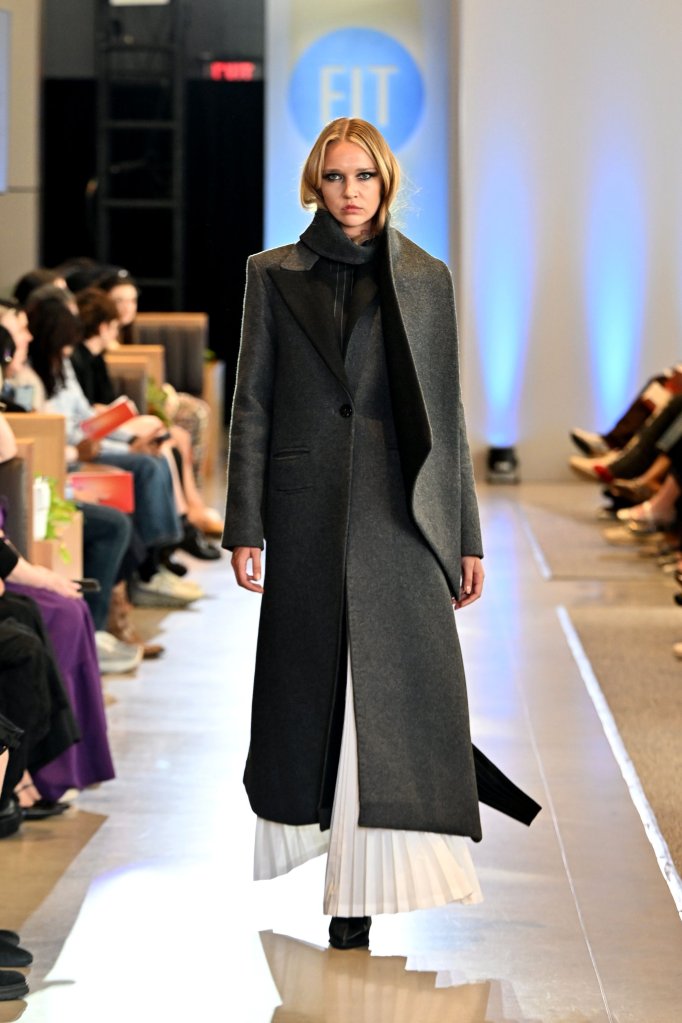 纽约时装学院 Fashion Institute of Technology（FIT） 2026/27秋冬学生作品秀