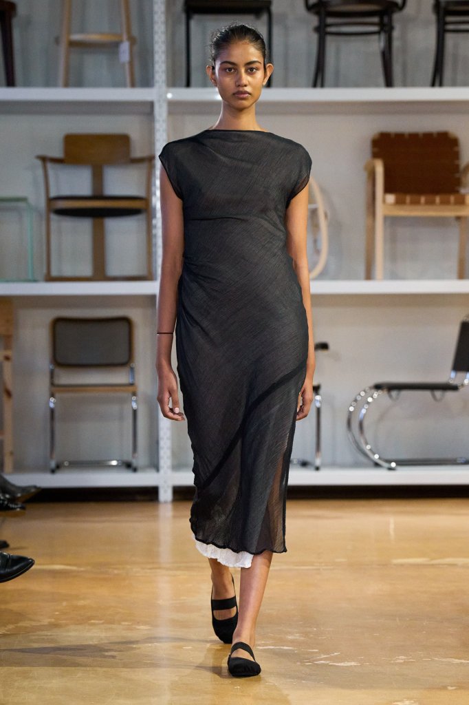 Lee Mathews 2027早春度假系列秀 - Australia Resort 2027