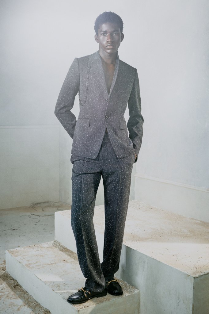 亚历山大&middot;麦昆 Alexander McQueen 2026早秋高级成衣Lookbook(Pre-Fall 2026)