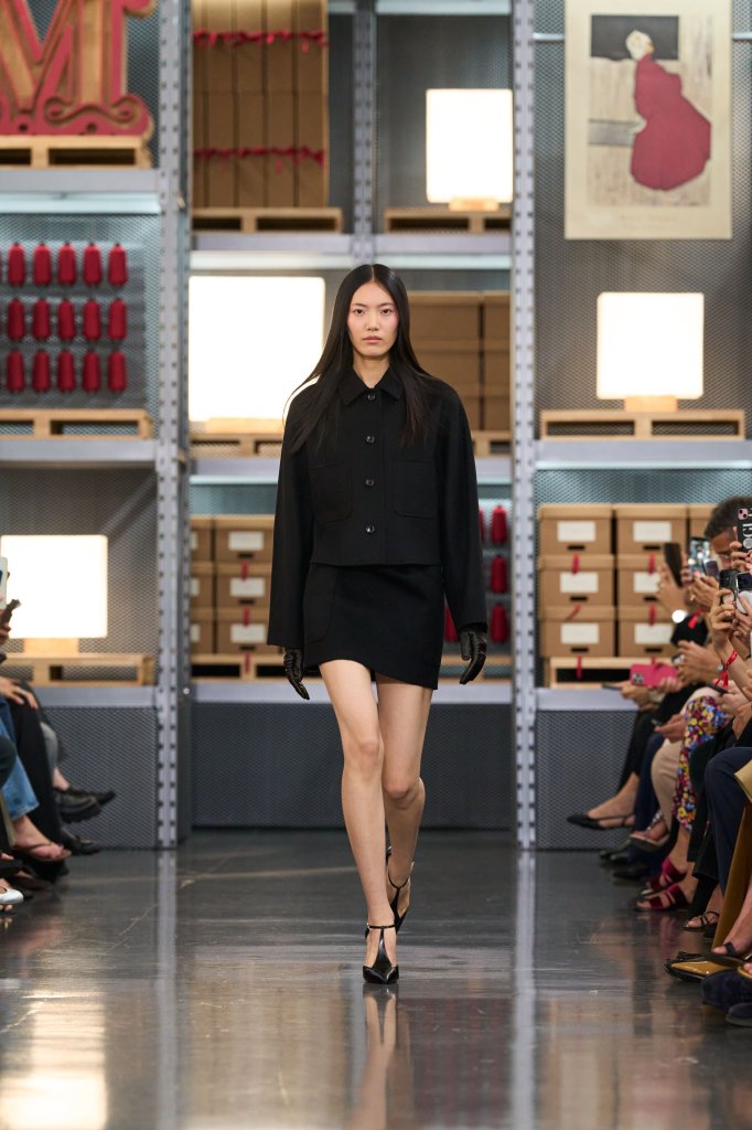 麦丝玛拉 Max Mara 2027早春度假系列发布秀