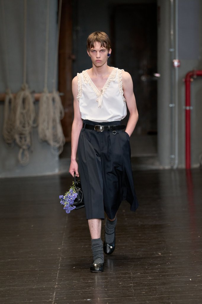 西蒙娜&middot;罗莎 Simone Rocha 2027春夏男装秀