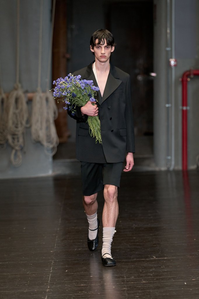 西蒙娜&middot;罗莎 Simone Rocha 2027春夏男装秀