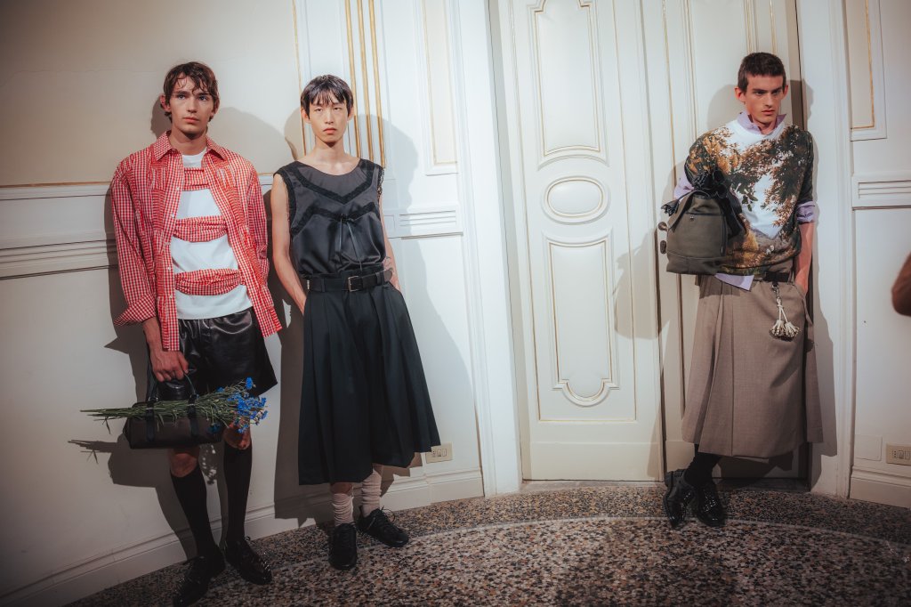 西蒙娜&middot;罗莎 Simone Rocha 2027春夏男装秀(后台妆容) - Pitti Uomo Spring 2027
