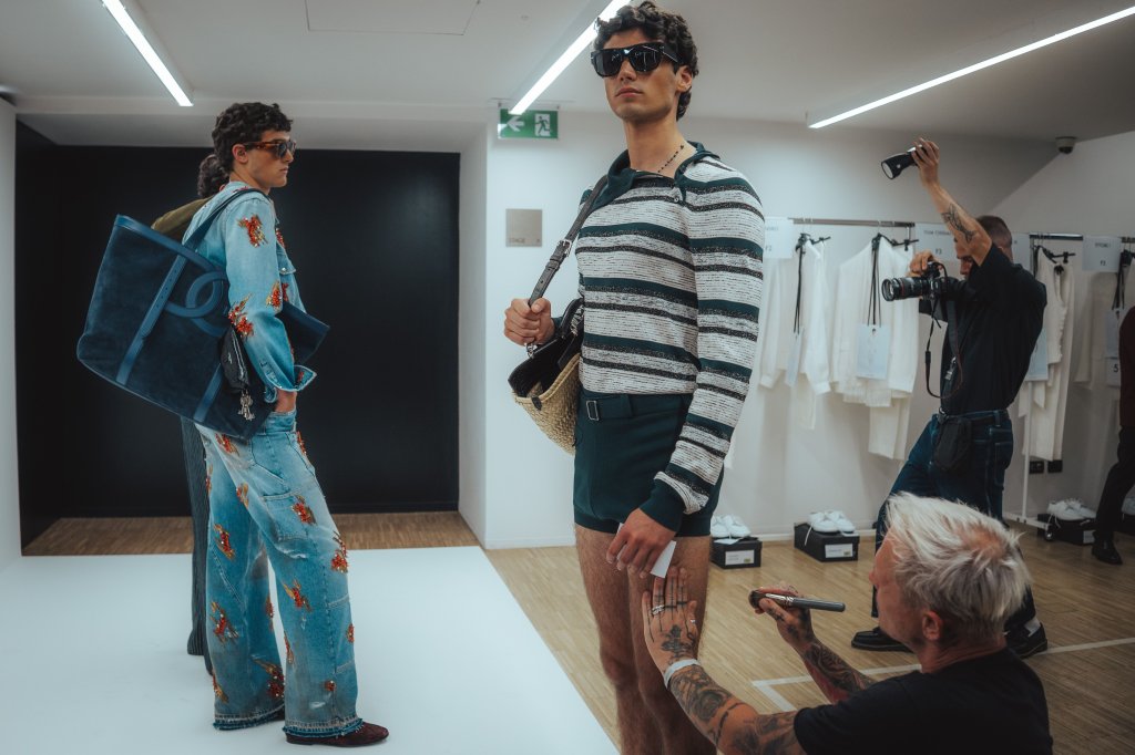 杜嘉班纳 Dolce & Gabbana 2027春夏男装秀(后台妆容) - Milan Spring 2027