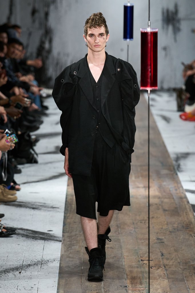 山本耀司 Yohji Yamamoto 2027春夏男装秀 - Paris Spring 2027