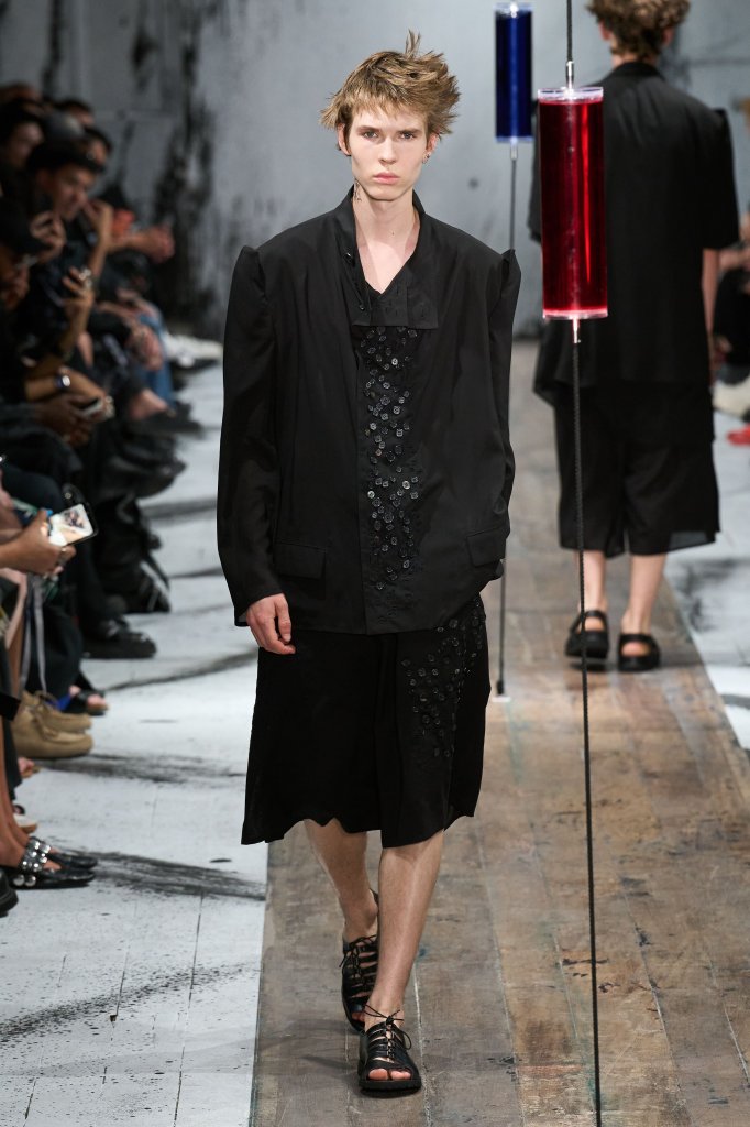 山本耀司 Yohji Yamamoto 2027春夏男装秀 - Paris Spring 2027