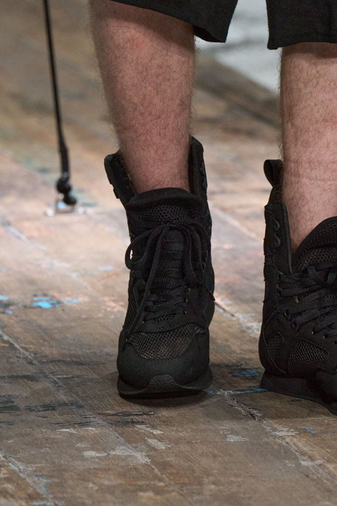 山本耀司 Yohji Yamamoto 2027春夏男装秀(细节) - Paris Spring 2027