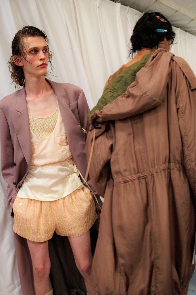 德赖斯&middot;范诺顿 Dries Van Noten 2027春夏男装秀(后台妆容) - Paris Spring 2027