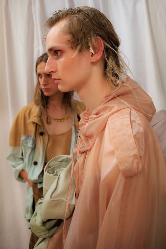 德赖斯&middot;范诺顿 Dries Van Noten 2027春夏男装秀(后台妆容) - Paris Spring 2027