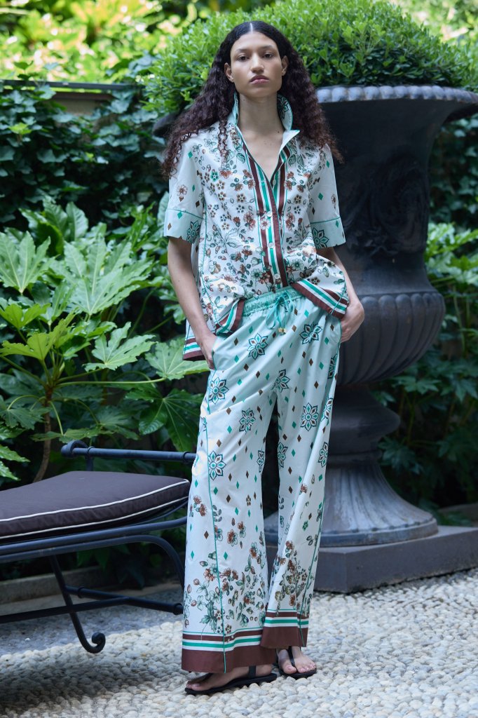 For Restless Sleepers 2027早春度假系列Lookbook