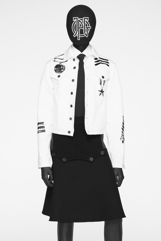 高缇耶 Jean Paul Gaultier 2027早春度假系列Lookbook