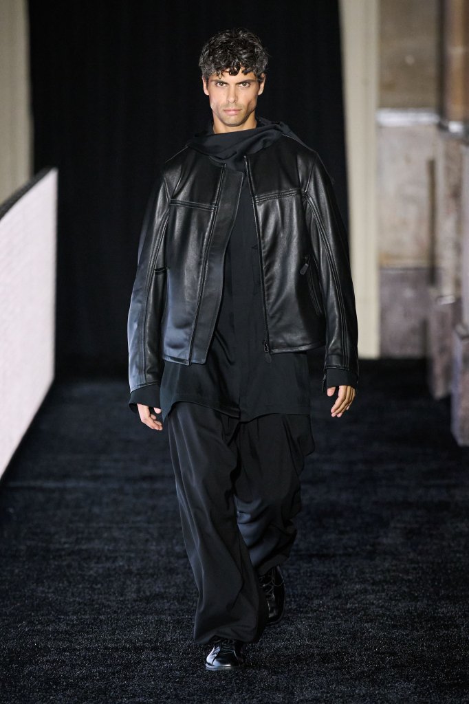 Y-3 2027春夏男装秀 - Paris Spring 2027