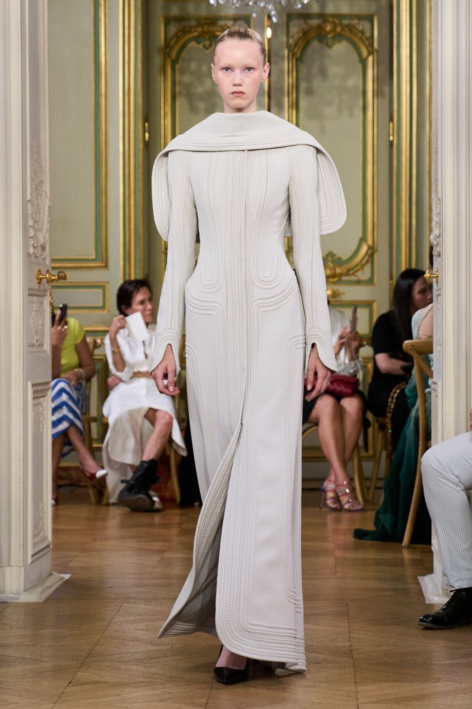 Standing Ground 2026/27秋冬高级定制秀 - Couture Fall 2026