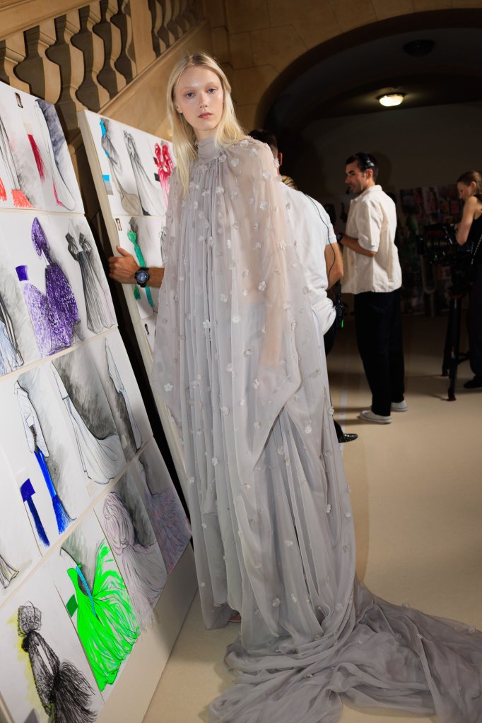 巴黎世家 Balenciaga 2026/27秋冬高级定制秀(后台妆容) - Couture Fall 2026