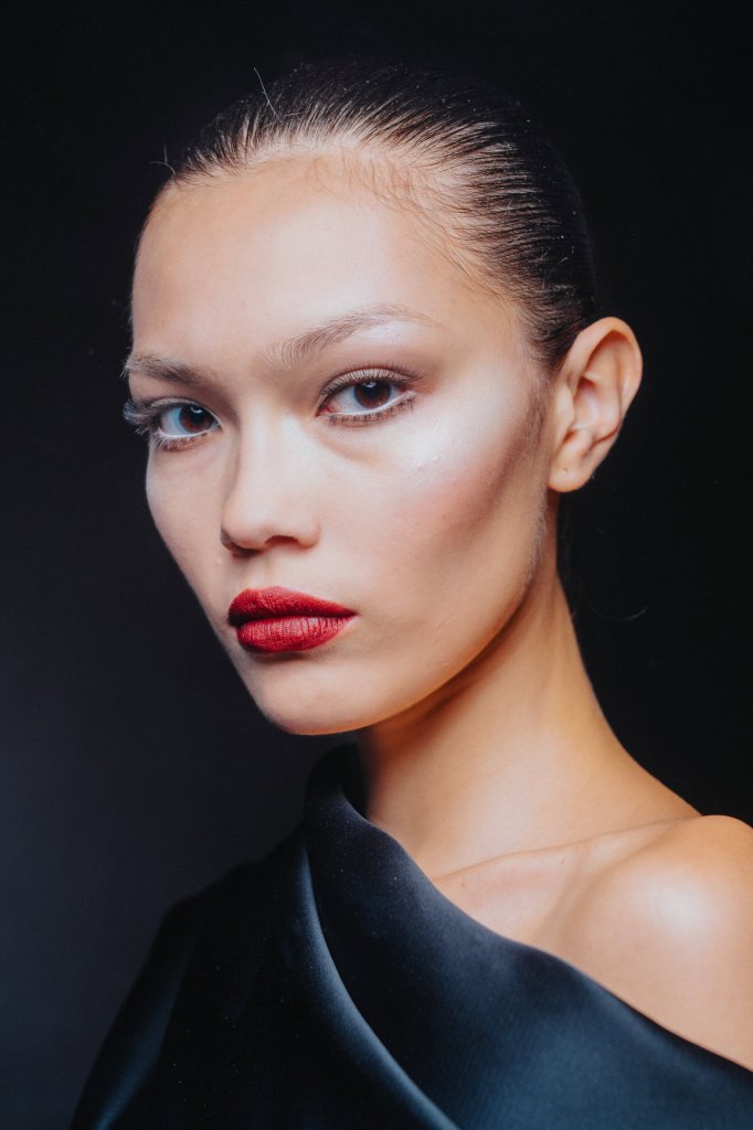 艾莉&middot;萨博 Elie Saab 2026/27秋冬高级定制秀(后台妆容) - Couture Fall 2026