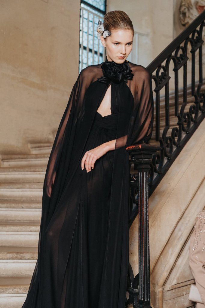 祖海&middot;慕拉 Zuhair Murad 2026/27秋冬高级定制秀(后台妆容) - Couture Fall 2026