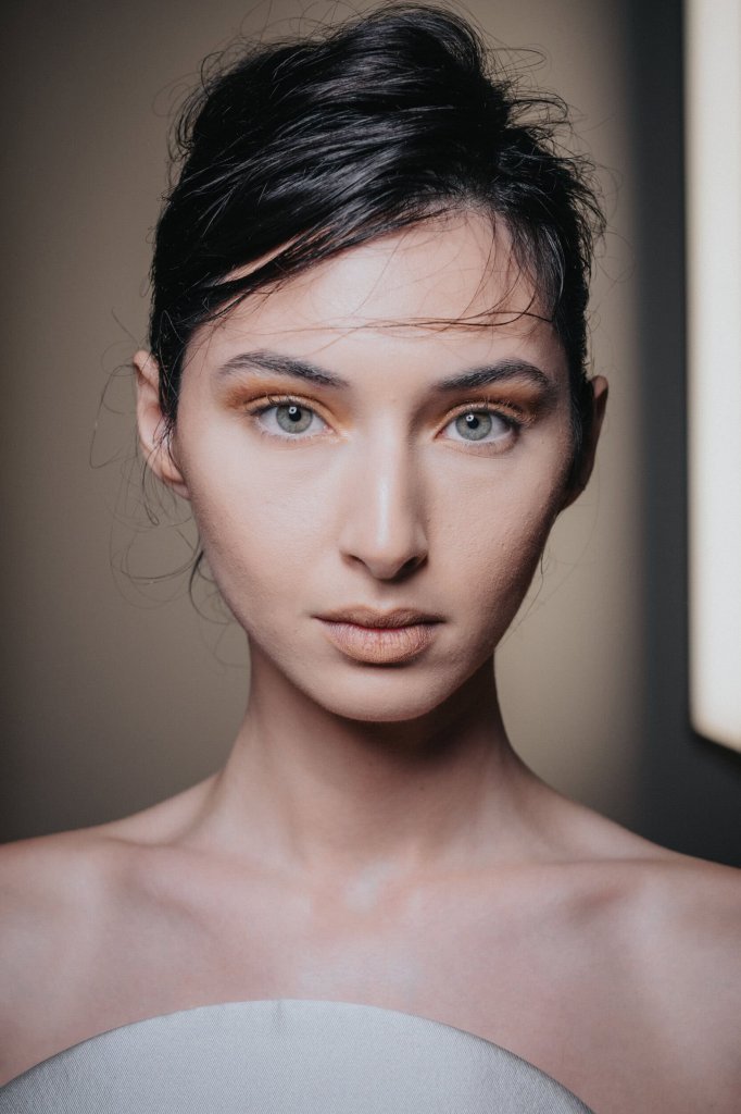 拉米&middot;阿里 Rami Al Ali 2026/27秋冬高级定制秀(后台妆容) - Couture Fall 2026