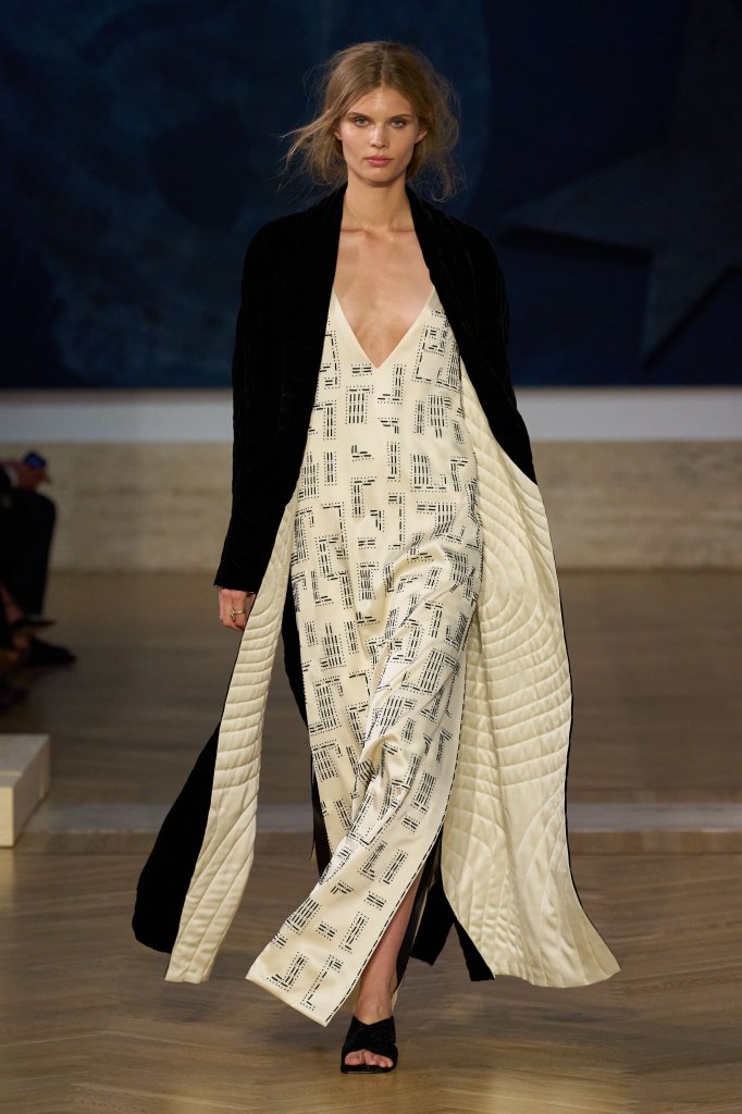 芬迪 Fendi 2026/27秋冬高级定制秀 - Couture Fall 2026