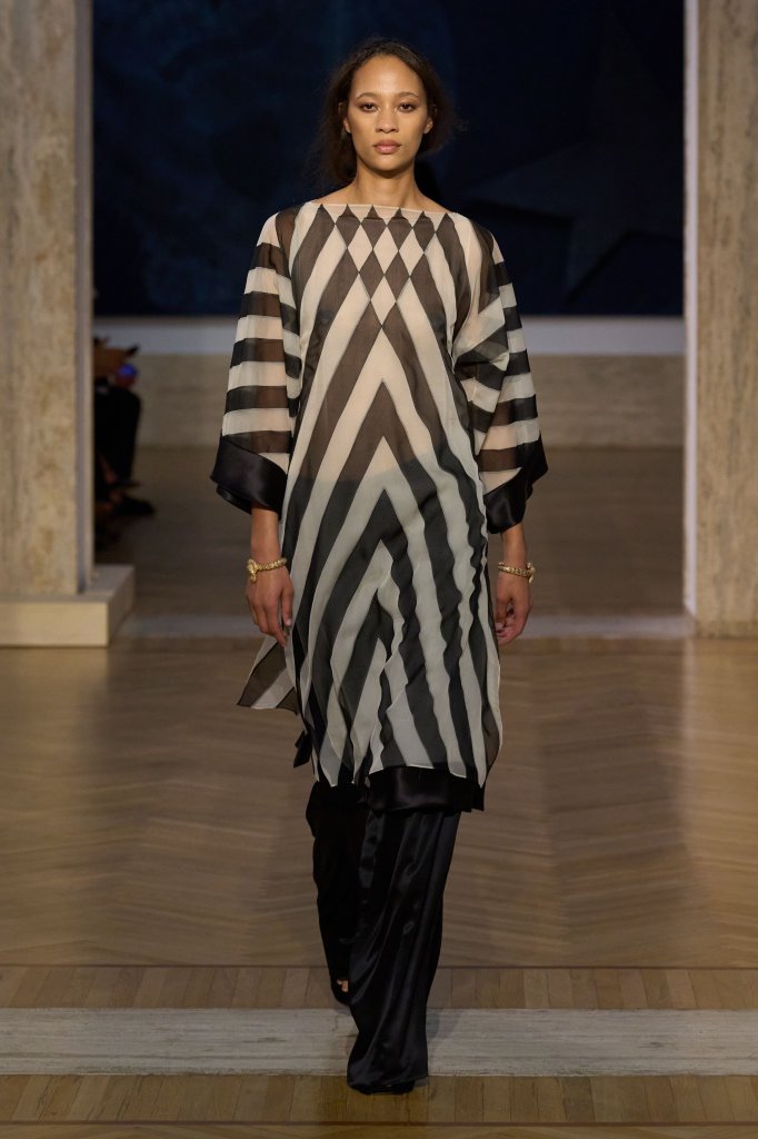芬迪 Fendi 2026/27秋冬高级定制秀 - Couture Fall 2026