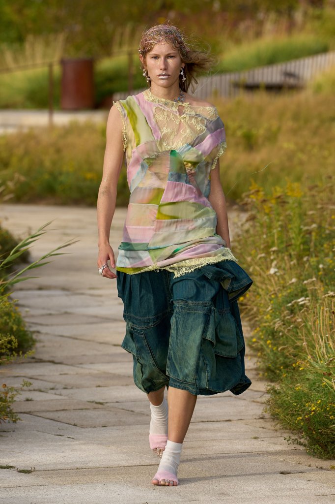 Collina Strada 美国 U.S.A 纽约 New York City 走秀(Runway) 2027春夏 2027 S/S 女装 T恤 T-Shirt 女装