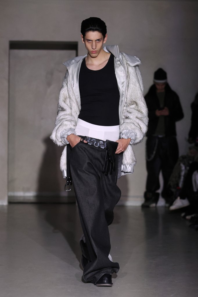 sample030 2026/27秋冬高级成衣秀 - Berlin Fall 2026
