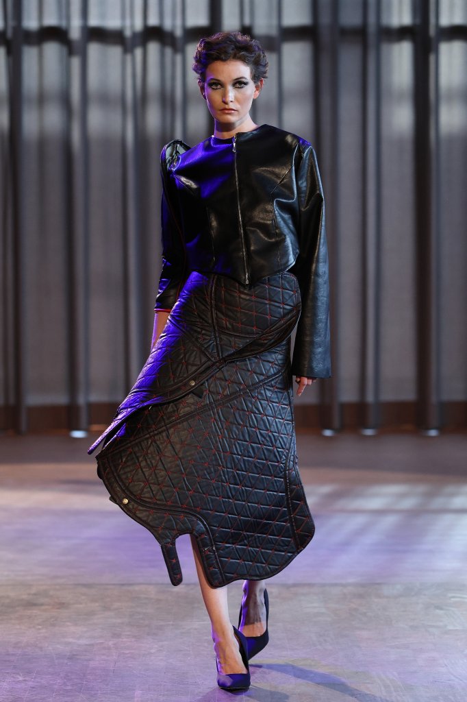 Selva Huygens 德国 Germany 柏林 Berlin 走秀(Runway) 2027春夏 2027 S/S 女装 皮夹克 Leather Jacket 女装