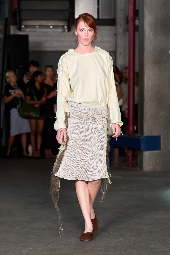 Stem 丹麦 Danmark 哥本哈根 Copenhagen 走秀(Runway) 2027春夏 2027 S/S 女装 及膝短裙 Knee Length Skirt 女装 及膝短裙 Knee Length Skirt 女装