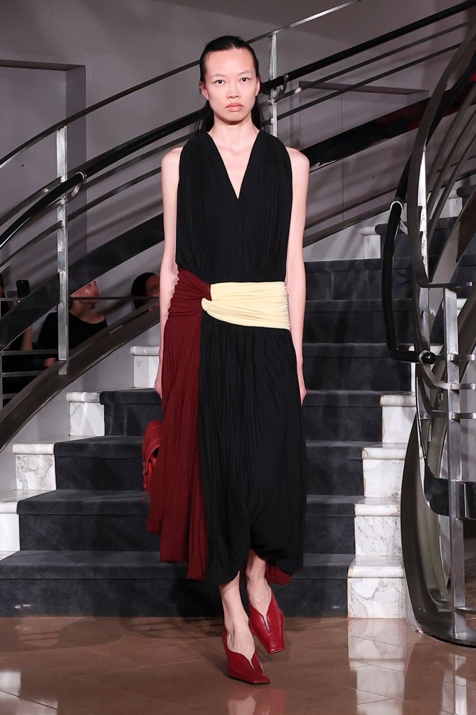 普罗恩萨&middot;施罗 Proenza Schouler 2027春夏高级成衣秀 - New York Spring 2027