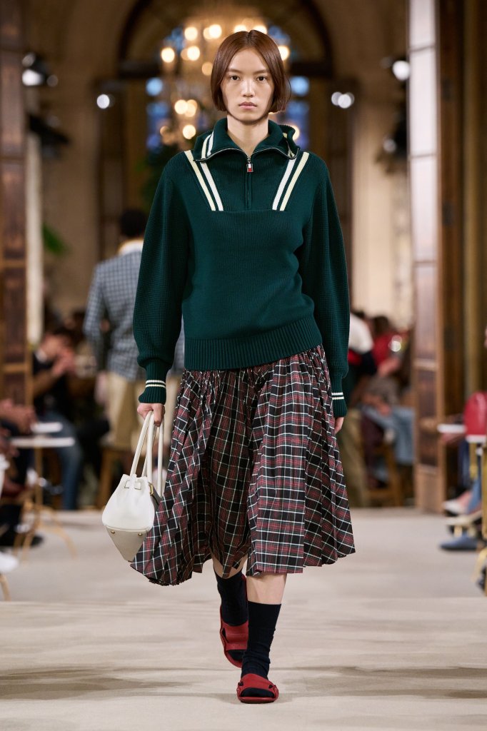 汤米·希尔费格 Tommy Hilfiger 美国 U.S.A 纽约 New York City 走秀(Runway) 女装 2027春夏 2027 S/S