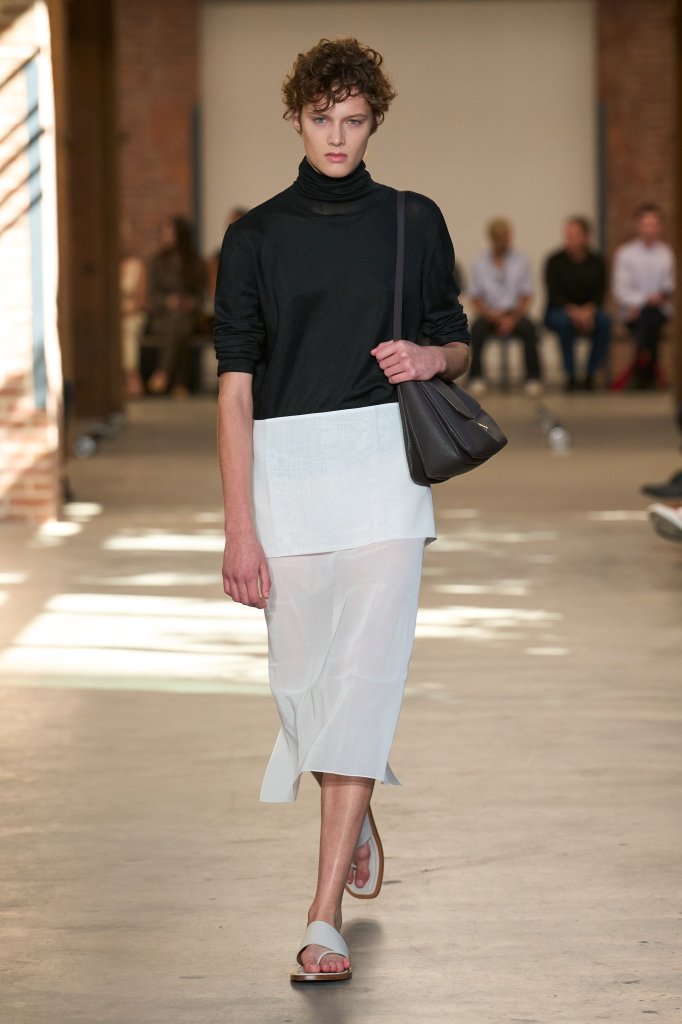 卡尔文.克莱恩 Calvin Klein Collection 2027春夏高级成衣秀 - New York Spring 2027