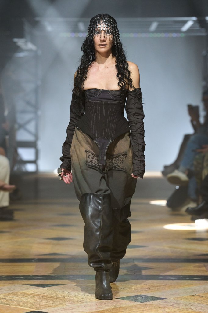 Elena Velez 美国 U.S.A 纽约 New York City 走秀(Runway) 2027春夏 2027 S/S 女装
