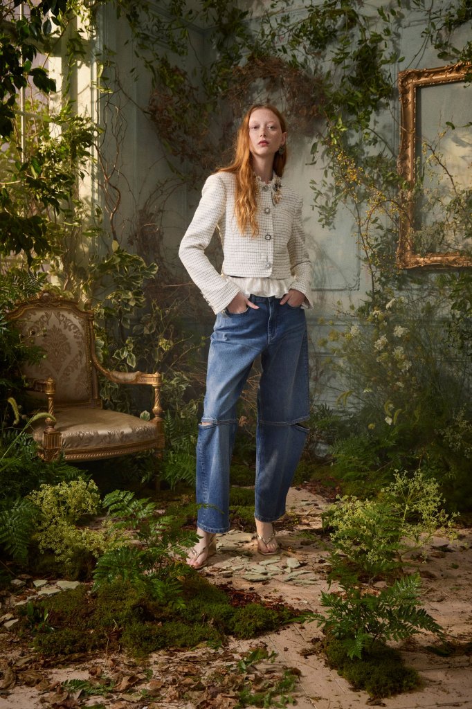 Cinq &agrave; Sept 2027春夏高级成衣Lookbook