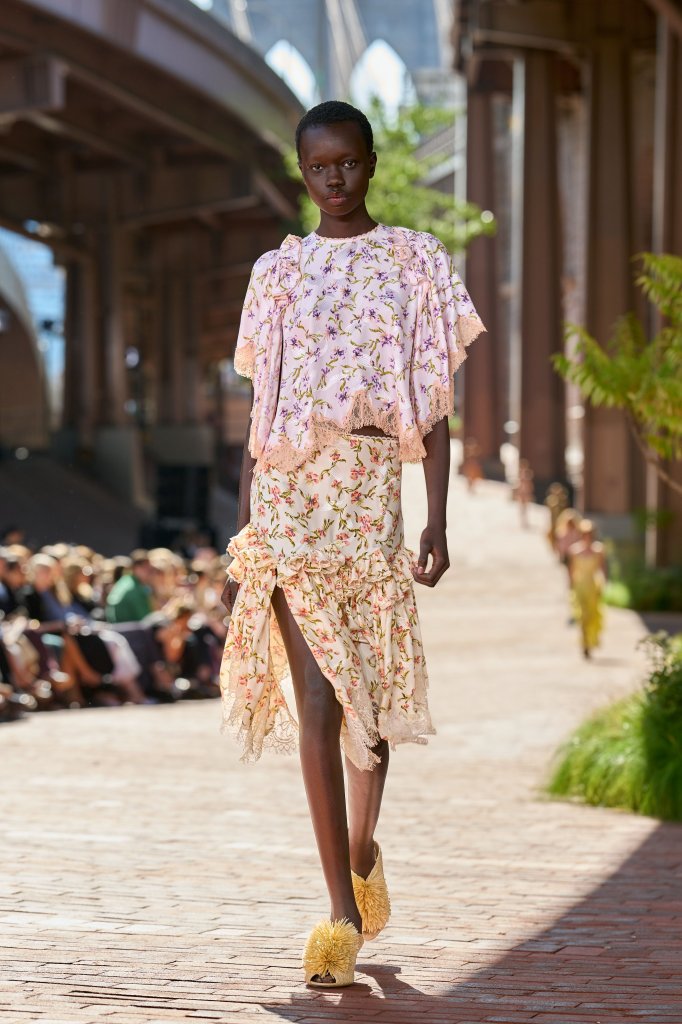 Ulla Johnson 美国 U.S.A 纽约 New York City 走秀(Runway) 2027春夏 2027 S/S 女装