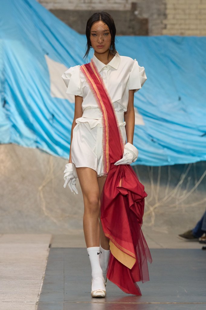 东区时尚 Fashion East 2027春夏高级成衣秀 - London Spring 2027