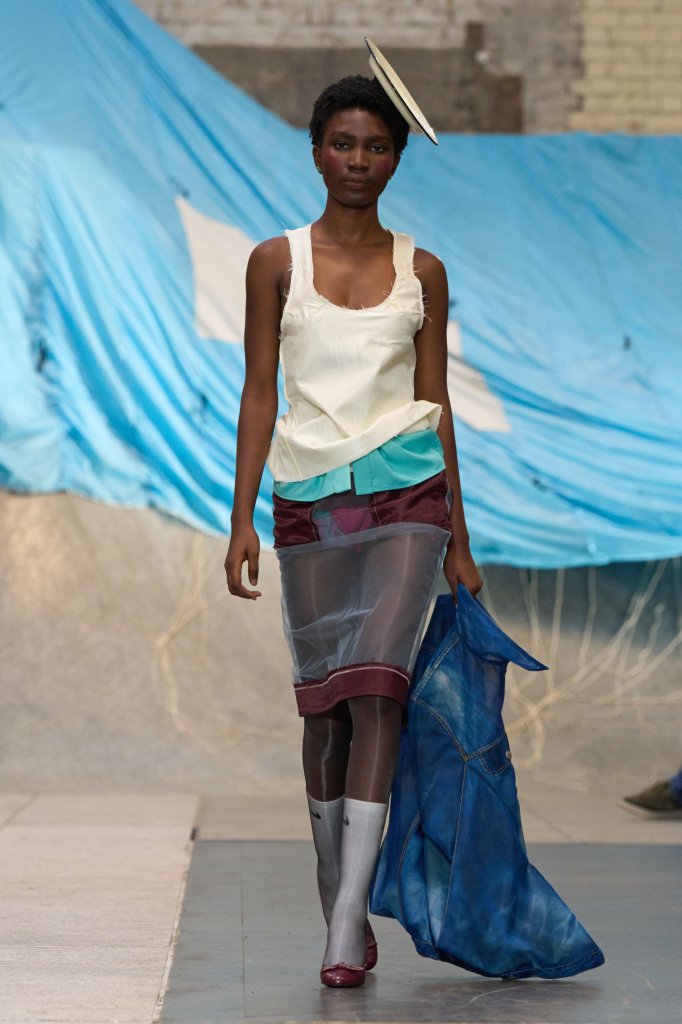 东区时尚 Fashion East 2027春夏高级成衣秀 - London Spring 2027