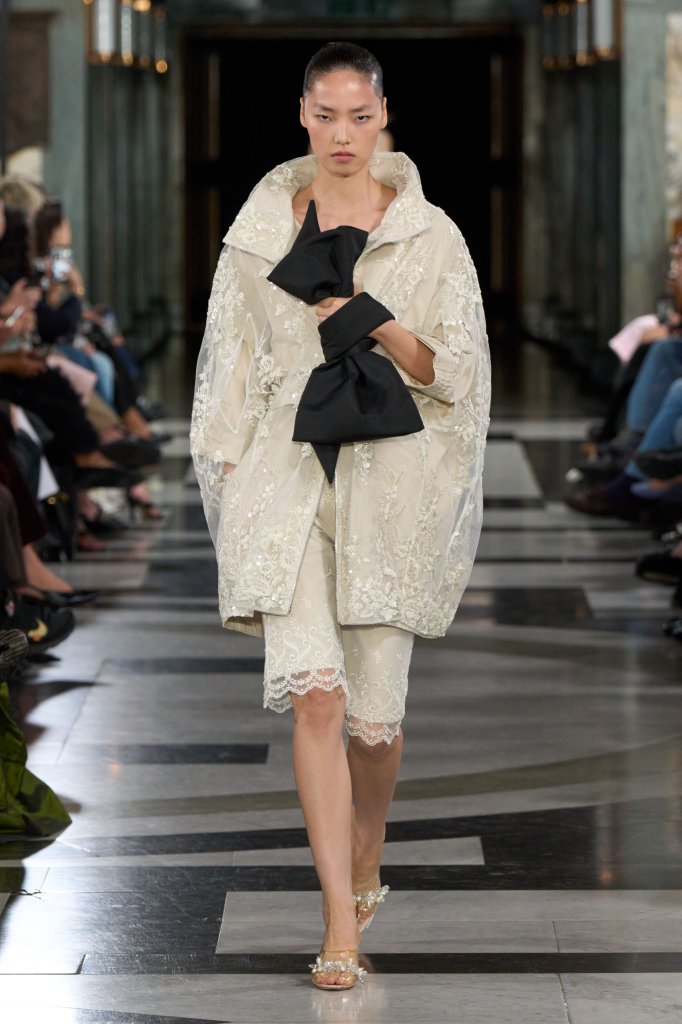 西蒙娜&middot;罗莎 Simone Rocha 2027春夏高级成衣秀 - London Spring 2027