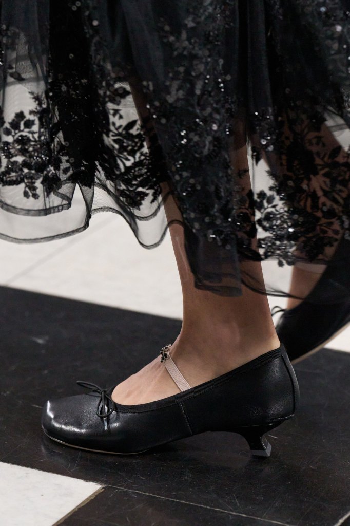 西蒙娜&middot;罗莎 Simone Rocha 2027春夏高级成衣秀(细节) - London Spring 2027
