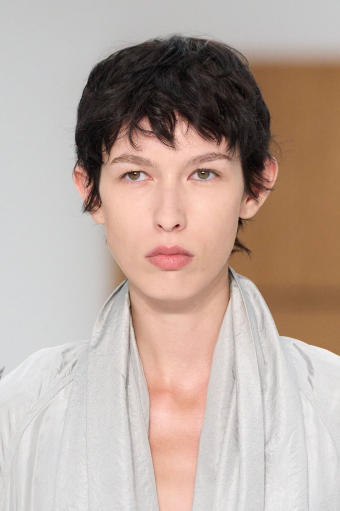 巴宝莉 Burberry 2027春夏高级成衣秀(细节) - London Spring 2027