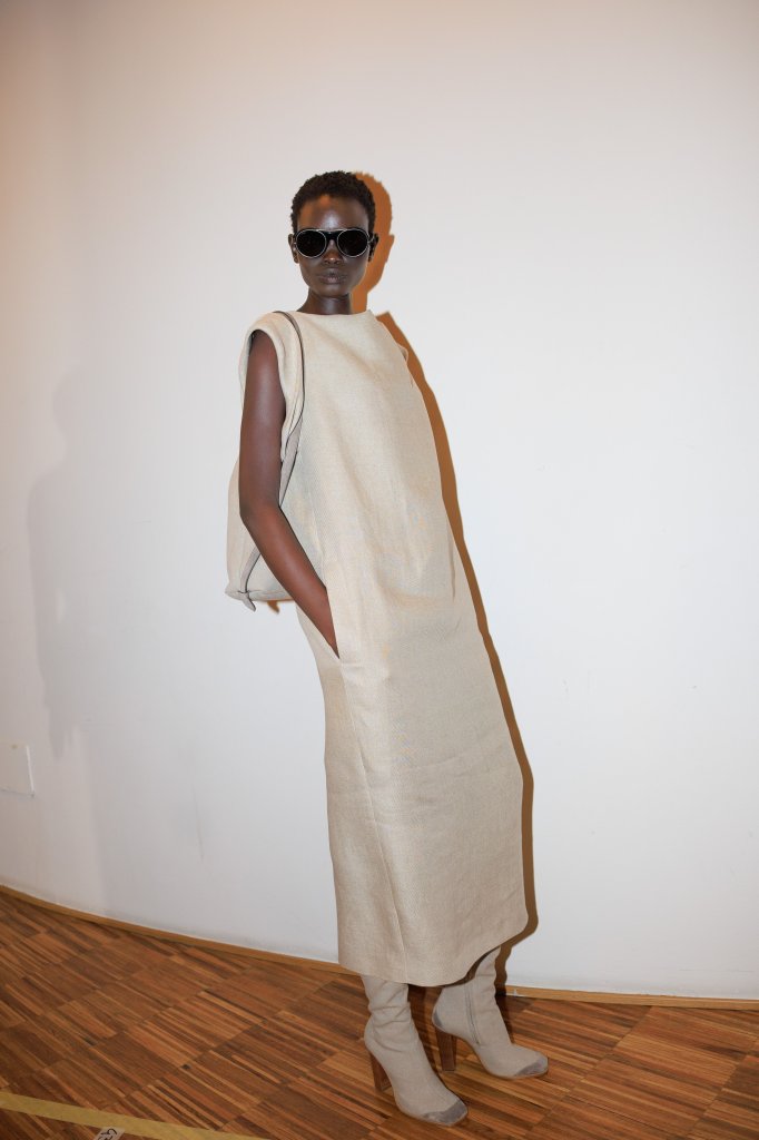 麦丝玛拉 Max Mara 2027春夏高级成衣秀(后台妆容) - Milan Spring 2027