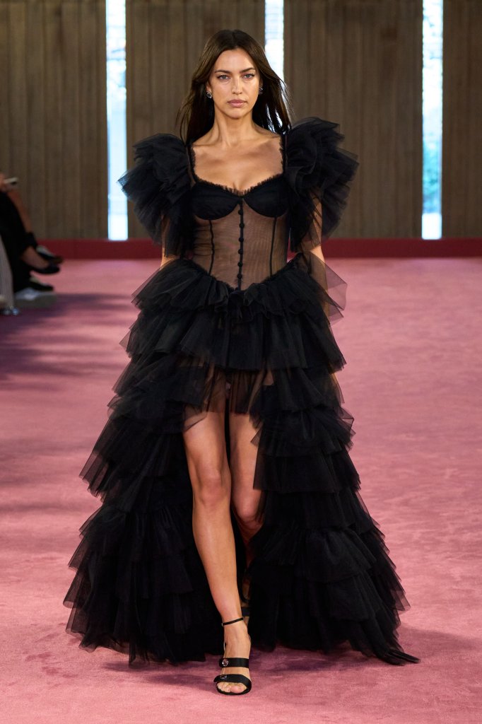 蓝色情人 Blumarine 2027春夏高级成衣秀 - Milan Spring 2027