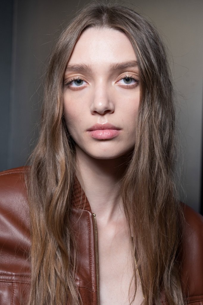 Elisabetta Franchi 2027春夏高级成衣秀(后台妆容) - Milan Spring 2027