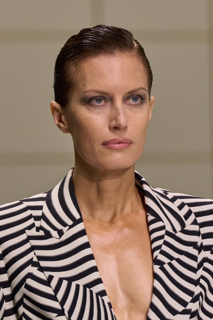 乔治&middot;阿玛尼 Giorgio Armani 2027春夏高级成衣秀(细节) - Milan Spring 2027