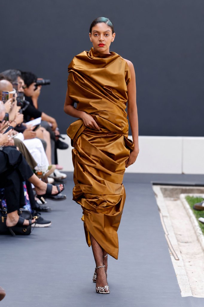 Ernesto Naranjo 2027春夏高级成衣秀 - Milan Spring 2027
